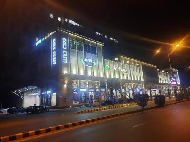 Sunset Luxury Gold Crest Mall Residency Lahore Exterior foto
